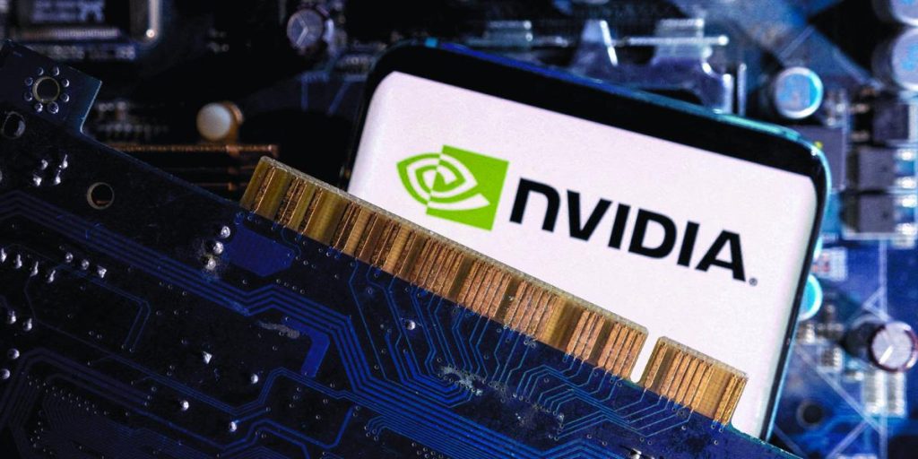 NVIDIA, un referente en el ámbito de la inteligencia artificial (IA), ha desarrollado una oferta educativa robusta a través de su Instituto de Deep Learning (DLI). Estos cursos prácticos en línea abarcan temas cruciales como IA, procesamiento acelerado y ciencia de datos. Con la flexibilidad de aprender a tu ritmo, también se ofrecen talleres dirigidos por expertos para grupos y materiales de apoyo que facilitan la labor educativa en instituciones universitarias.